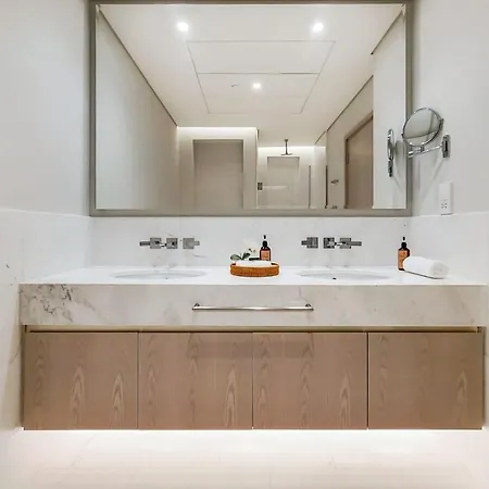 Manzil - Studio Apartment With Aura Pool & Sea View At The Palm Tower In Palm Jumeirah Дубай Экстерьер фото