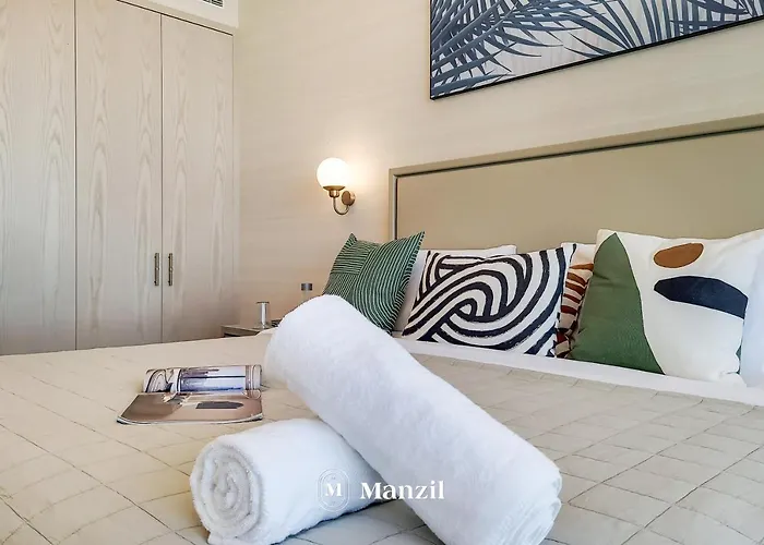 Manzil - Studio Apartment With Aura Pool & Sea View At The Palm Tower In Palm Jumeirah