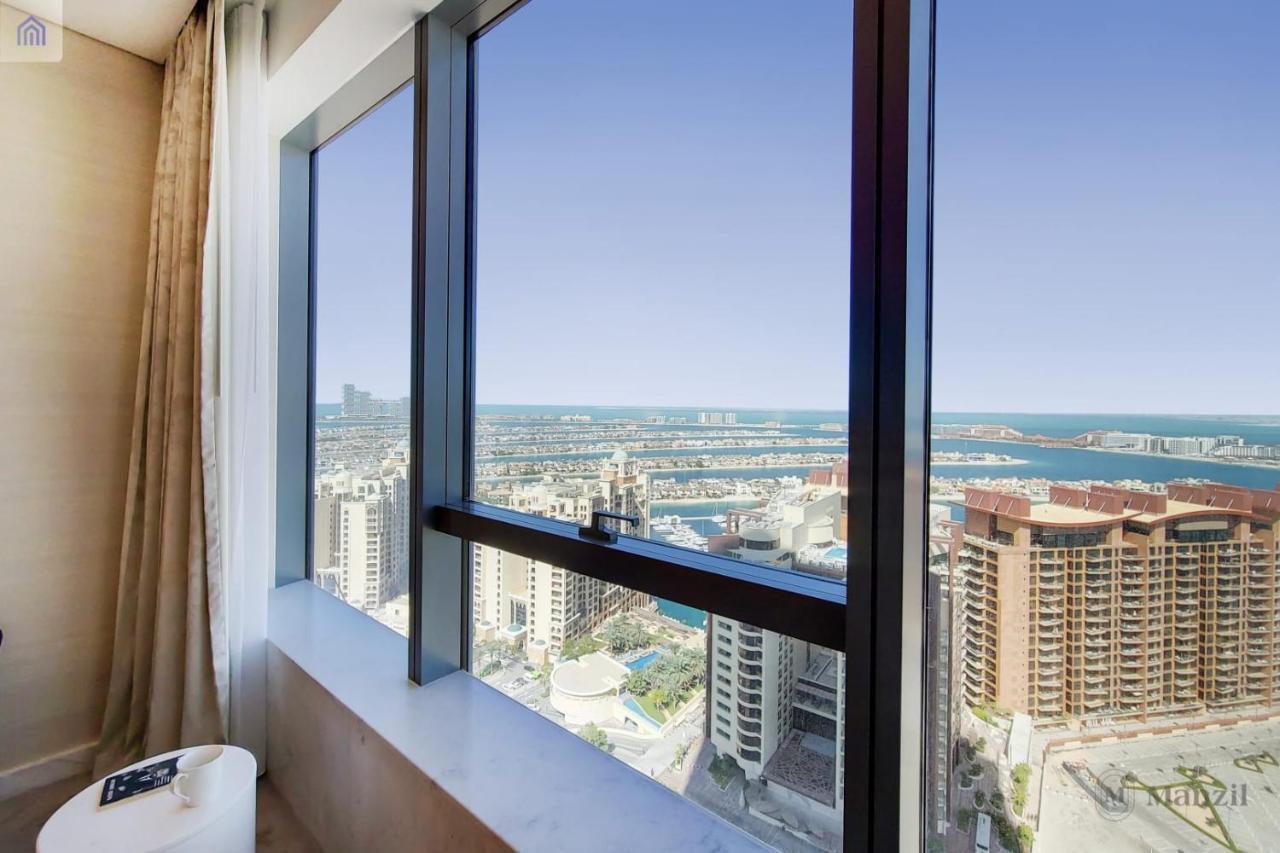 Manzil - With Aura Pool & Sea View At The Palm Tower In Palm Jumeirah شقة